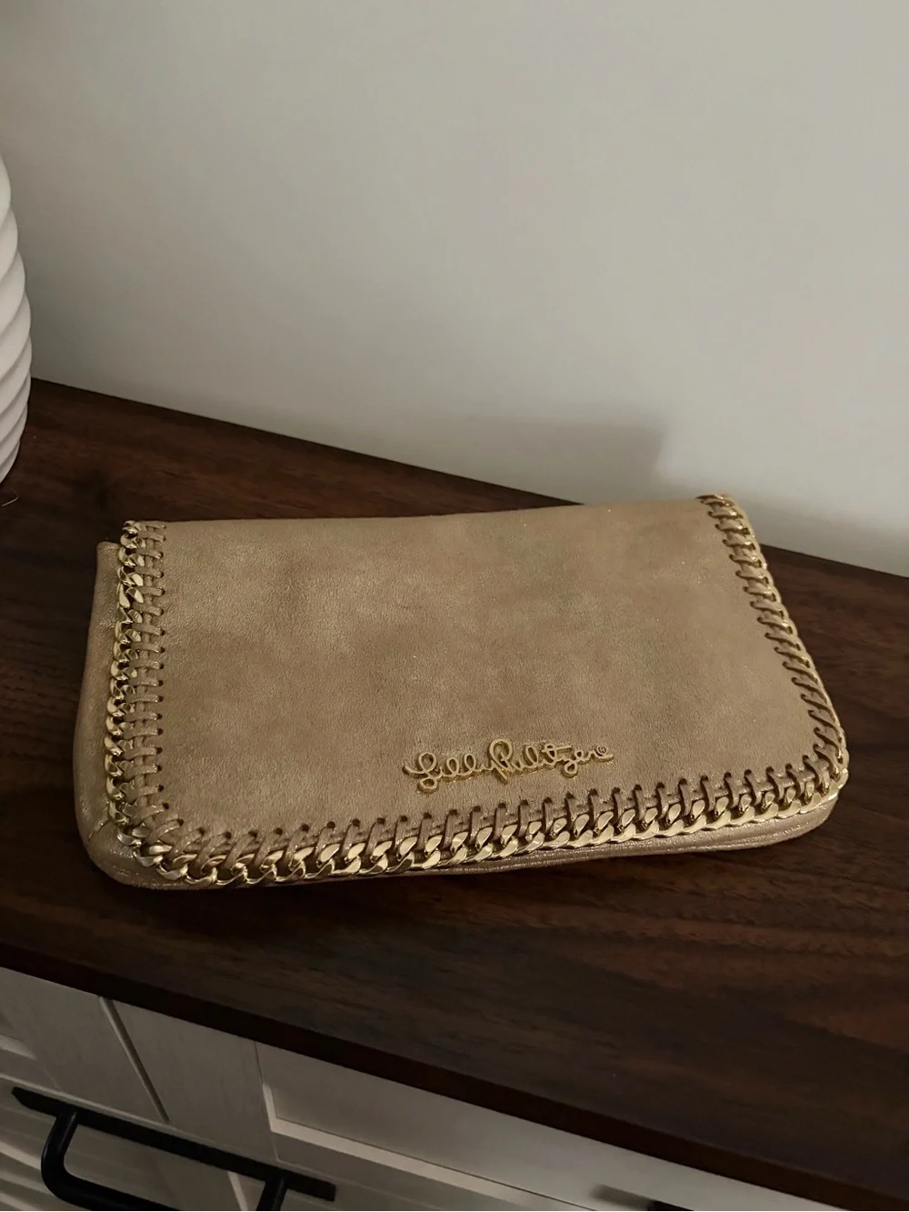 Lilly Pulitzer Gold Metallic Crush Clutch Chain Trim Bag - Picture 1 of 7